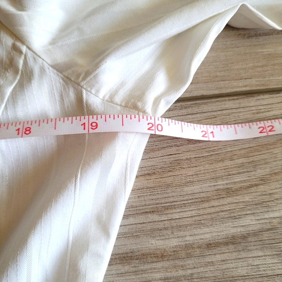 INC International Concepts Subtle Pinstripe Shiny Shirt w/ Clasps & Buttons 10 - Picture 6 of 10